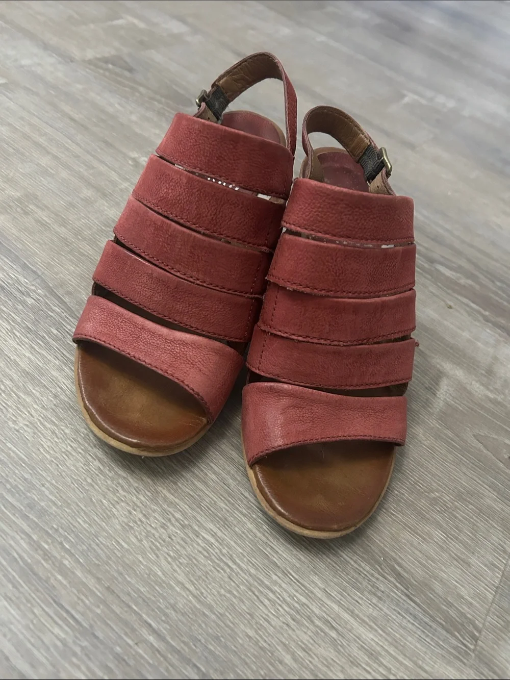 Miz Mooz Coral-Pink Suede Wedge Sandals 37